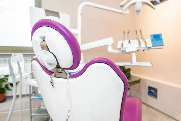 Современный Стоматологический Кабинет Стоматологическое Кресло Другие Принадлежности Используемые Стоматологами — стоковое фото