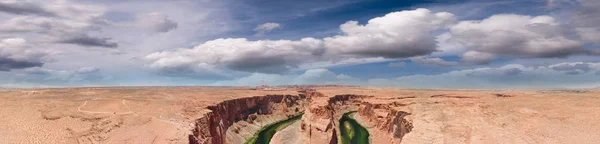 Vista Aérea Panorámica Horseshoe Bend Cañón Circundante Río Colorado Arizona —  Fotos de Stock