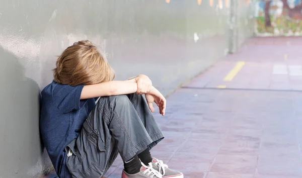 Isolamento Escolar Conceito Bullying — Fotografia de Stock