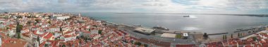 Lizbon panoramik hava görünümünden Alfana gün batımında, Portekiz.