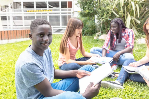 Teenagers, fun and study in the open air.