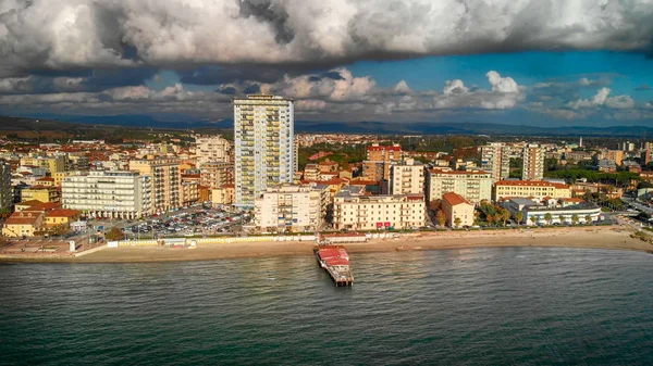 Vista Aérea Panorámica Follonica Italia Costa Toscana Con Ciudad Océano — Foto de Stock