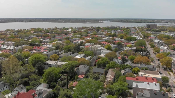 Savannah Skyline şehir merkezine, Georgia, ABD havadan görünümü