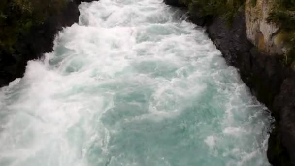 Potentes Cataratas Huka Taupo Nueva Zelanda — Vídeos de Stock