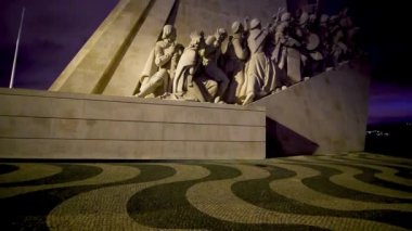 Padrao Dos Descobrimentos at night, wide angle view