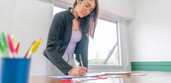 Asian Secretary Office Planning Workweek — Stock Photo, Image