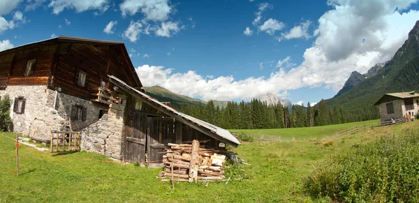 Łąki Val Visdende Dolomitach Włochy — Zdjęcie stockowe