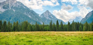 Dolomites Park'ta cadore, İtalya güzel manzara