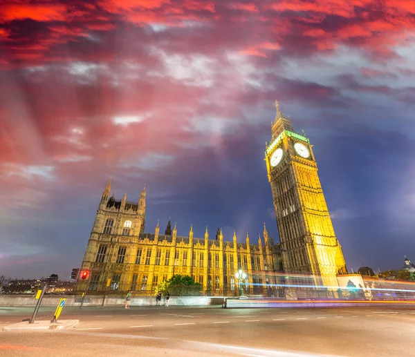 Westminster Bridge Autó Fény Nyomvonal Éjjel London — Stock Fotó
