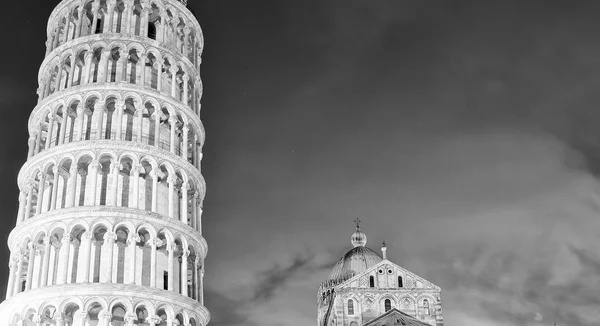 Colores Piazza Dei Miracoli Noche Pisa Italia — Foto de Stock