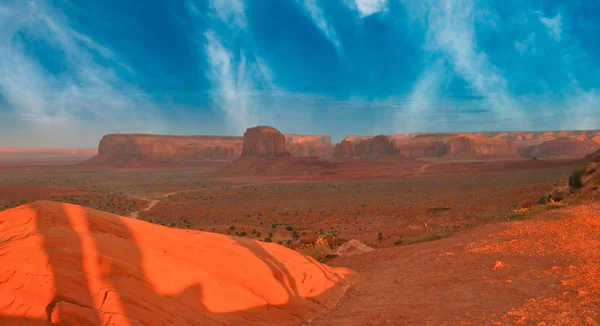 Chmury Nad Monument Valley — Zdjęcie stockowe