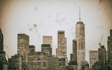 New York'ta gece Downtown Manhattan'ın havadan görünümü.