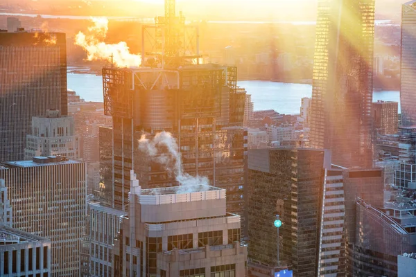 Sonnenbeleuchtete Wolkenkratzer Von Midtown Manhattan New York City — Stockfoto