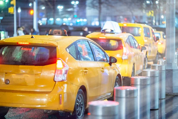 Traffico Taxi New York Notte — Foto Stock