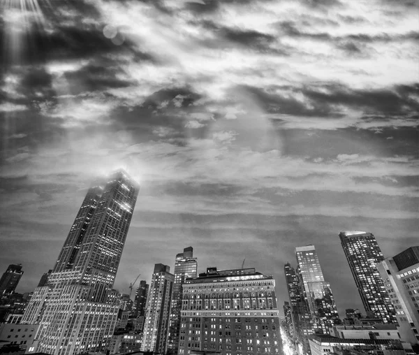 Edificios Ciudad Nueva York Atardecer Con Niebla Vista Aérea —  Fotos de Stock