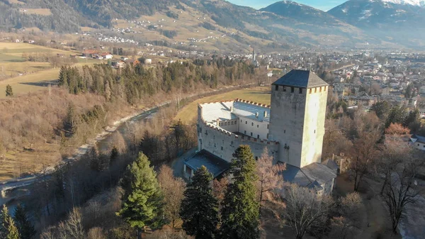 Vista Aérea Del Castillo Valle Lienz Temporada Invierno Austria —  Fotos de Stock