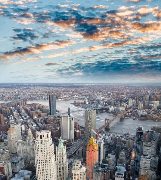 Brooklyn Manhattan Und Williamsburg Bridge Bei Sonnenuntergang Atemberaubende Luftaufnahme Von — Stockfoto