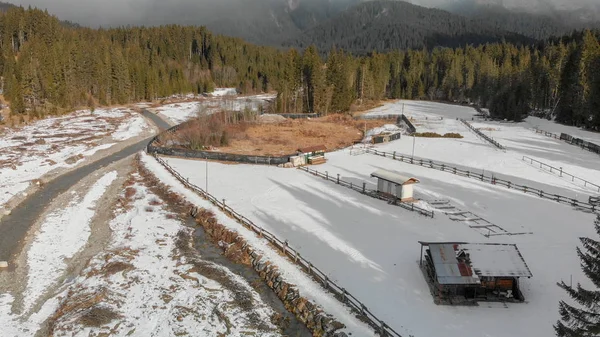 Aerial Panoramautsikt Över Berget Dalen Vinter Med Snö Skog Och — Stockfoto