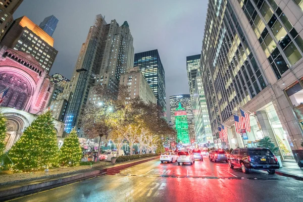 New York City November 2018 Natt Trafiken Längs Park Avenue — Stockfoto