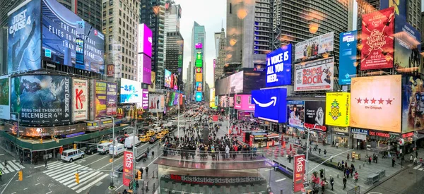 纽约市 2018年11月30日 达菲广场与人在一起 这座城市每年吸引5000万游客 — 图库照片