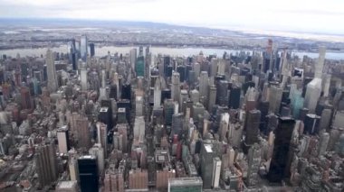 Helikopter, New York'un Midtown Manhattan'ın havadan görünümü