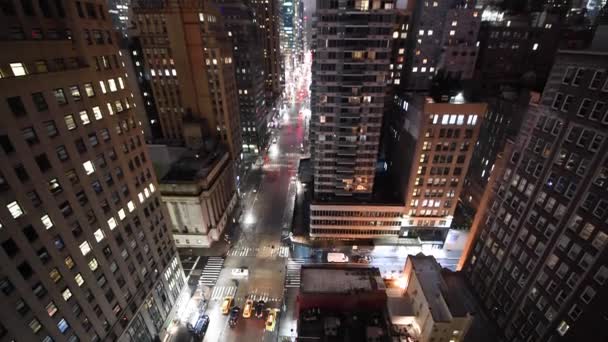 Bela Vista Aérea Noturna Tráfego Rua Manhattan Nos Cruzamentos — Vídeo de Stock