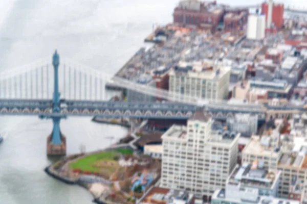 Suddig Flygfoto Över Manhattan Bridge Från Helikopter New York City — Stockfoto