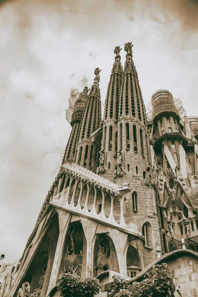 Barcelona Espanha Maio 2018 Catedral Sagrada Família Dia Nublado Projetado — Fotografia de Stock