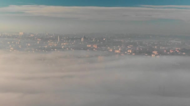Pisa Plein Van Wonderen Omgeven Door Mist Luchtfoto — Stockvideo