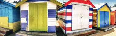 Panoramik manzaralı renkli plaj kulübe Brighton Beach, Avustralya.
