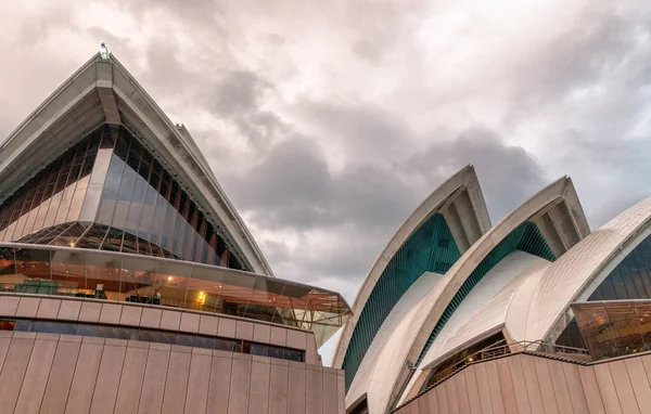 Сидней Австралия Ноября 2015 Прекрасный Вид Оперный Театр Облачный День — стоковое фото