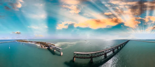 Florida Nycklar Bruten Bro Turkos Vatten Panorama Utsikt Över Luften — Stockfoto