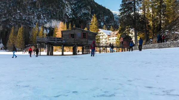 Flygfoto Över Braies Sjö Vintersäsongen Italienska Alperna — Stockfoto