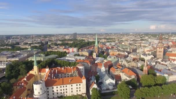 Güzel Riga Eski Şehir Manzara Görüntüleri — Stok video