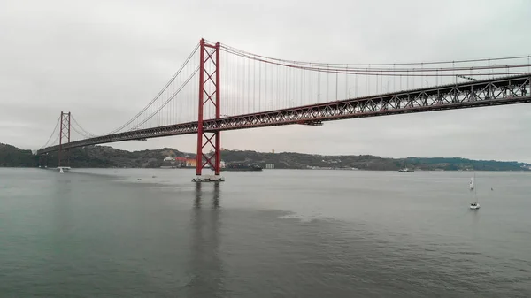 Luchtfoto Van Lissabon April Rode Brug Het Najaar Portugal — Stockfoto