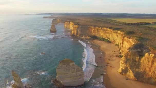 Schilderachtige Luchtfoto Beelden Van Twaalf Apostelen Rotsen Victoria Australië — Stockvideo