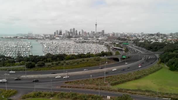 Aerial Footage Auckland City Port Cloudy Day — Stock Video