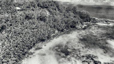 Güzel bir güneşli gün, hava görünümünü inanılmaz sahilde. Tatil ve seyahat kavramı.