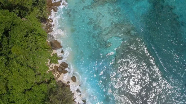 Playa Tropical Vista Aérea Día Soleado Con Agua Cristalina — Foto de Stock