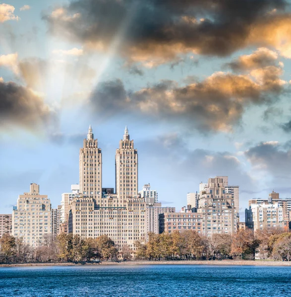 Batı Central Park Binalar Bir Güneşli Kış Sabahı New York — Stok fotoğraf