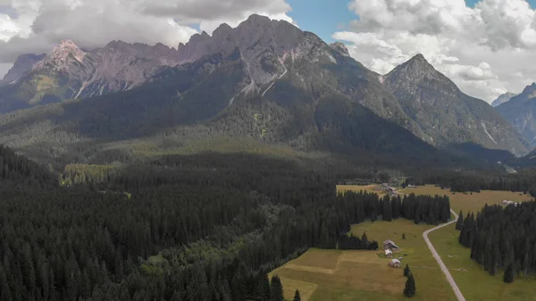 Panoramatický Letecký Pohled Italských Alp Hory Lesy — Stock fotografie