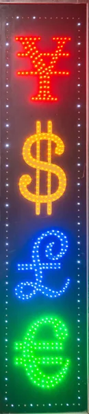 Peníze Zmìnit Znaménko Multi Měny Neonové Nápisy — Stock fotografie