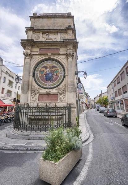 Arles Frankreich Juli 2013 Mittelalterlicher Eingang Der Stadt Einem Schönen — Stockfoto