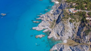 Capo Vaticano gökten, Calabria. İtalyan sahil şeridi görünümünü hava yaz.
