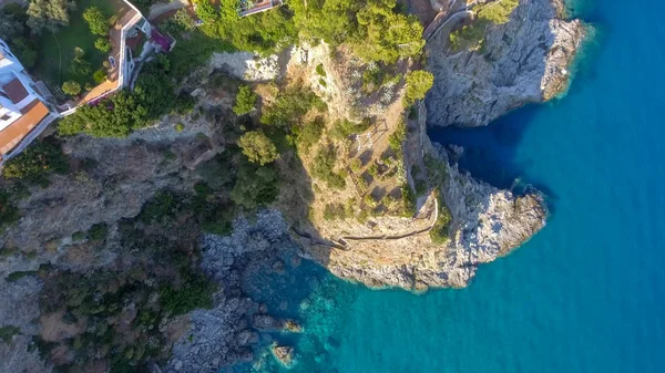 Rocas Sobre Océano Vista Aérea Hacia Abajo — Foto de Stock