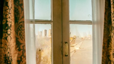 New Orleans ev penceresinden kışın, Louisiana.