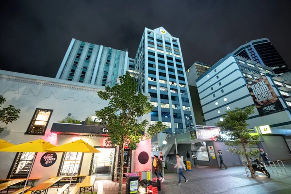 AUCKLAND, NEW ZEALAND - AUGUST 26, 2018: Auckland buildings on a — Stock Photo, Image