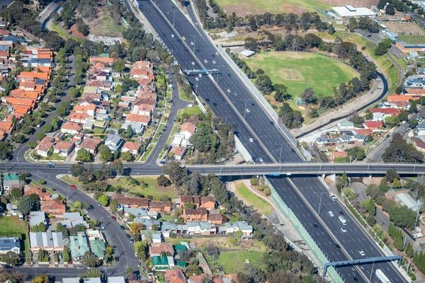 Vista aérea da principal estrada interestadual de Melbourne e viaduto — Fotografia de Stock