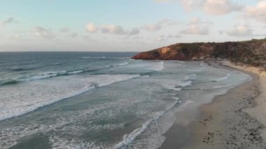 güzel deniz kıyısı, yaz tatili konsepti sakin görüntüleri