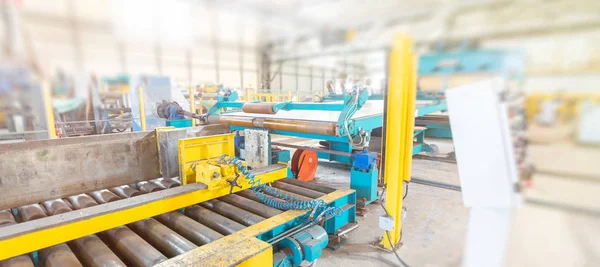 Steel Cutting Machine. Industrial machine for metel sheet coils — Stock Photo, Image